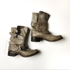 Steve Madden Taupe Grey Banddit Combat Boots 9